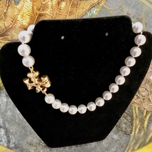 TORY BURCH ROXANNE PEARLS STATEMENT CHOKER NECKLACE - Picture 4 of 7